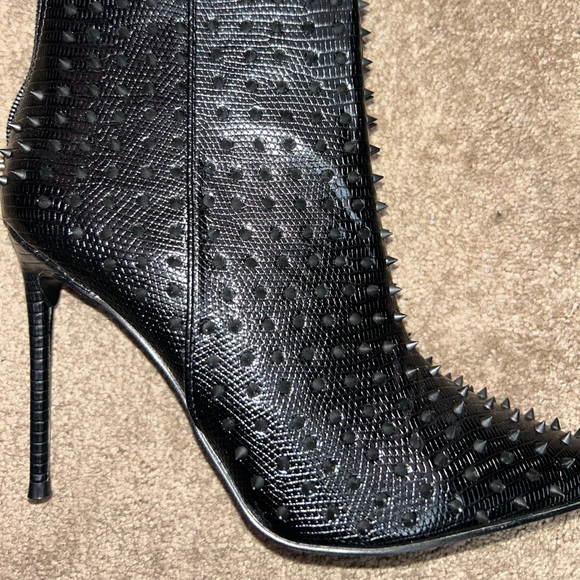 Steve Madden spiked boots - Picture 3 of 7